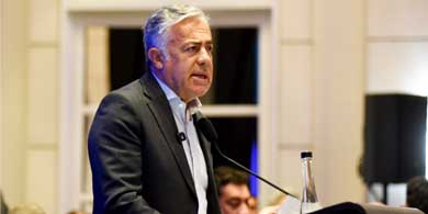 Cornejo en el Foro AEM: